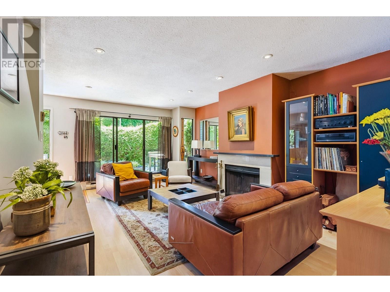 Property at 2024 CHESTERFIELD AVENUE image 5
