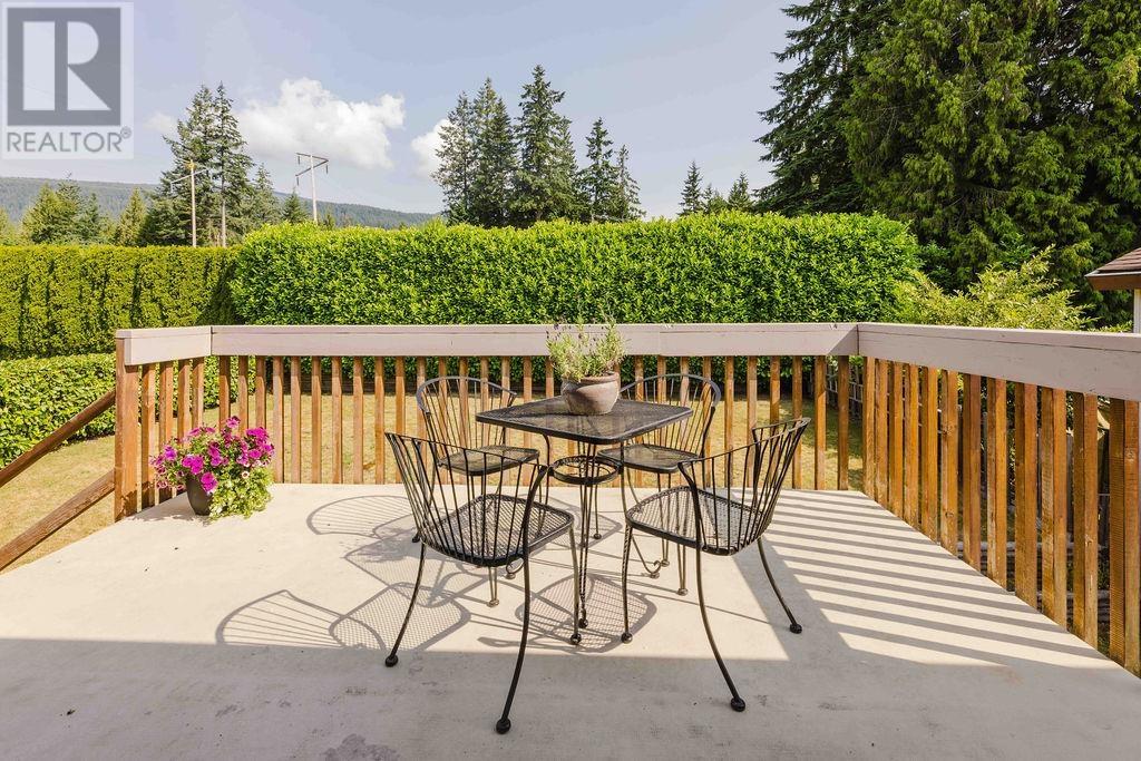Property at 832 AURORA WAY image 2