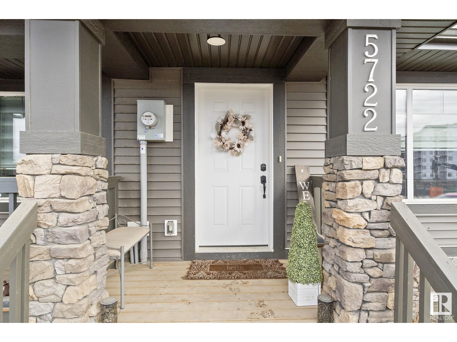 Property at 5722 JUCHLI AV NW NW image 4