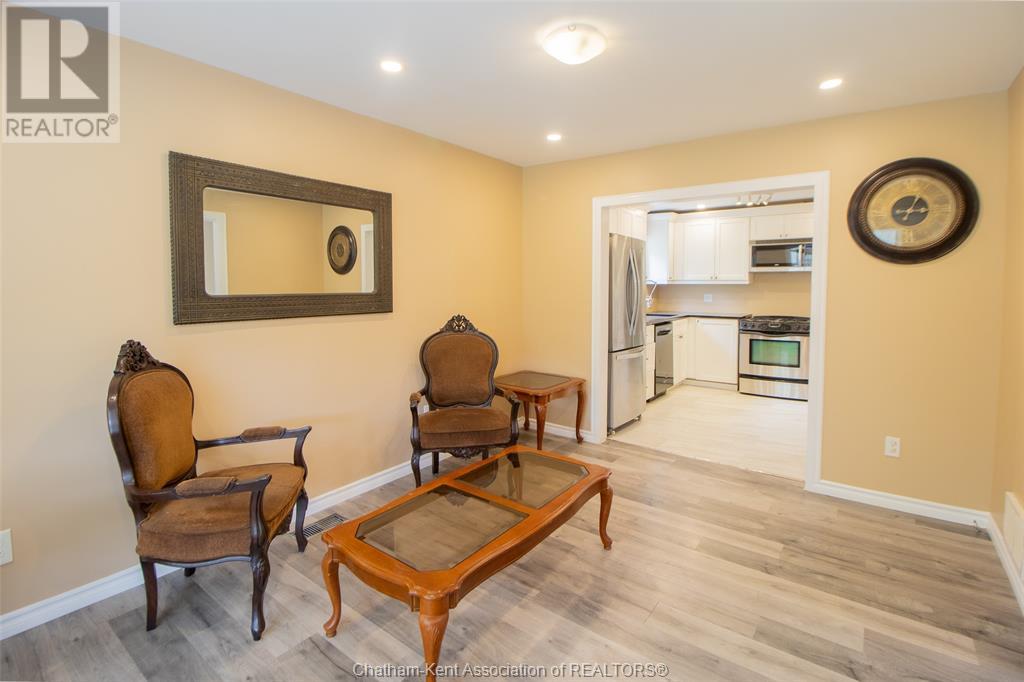 23 Siskind Court, Chatham, Ontario  N7L 4Z9 - Photo 6 - 25016581