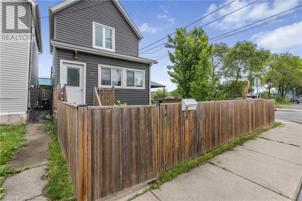Property at 25 LAND Street image 3
