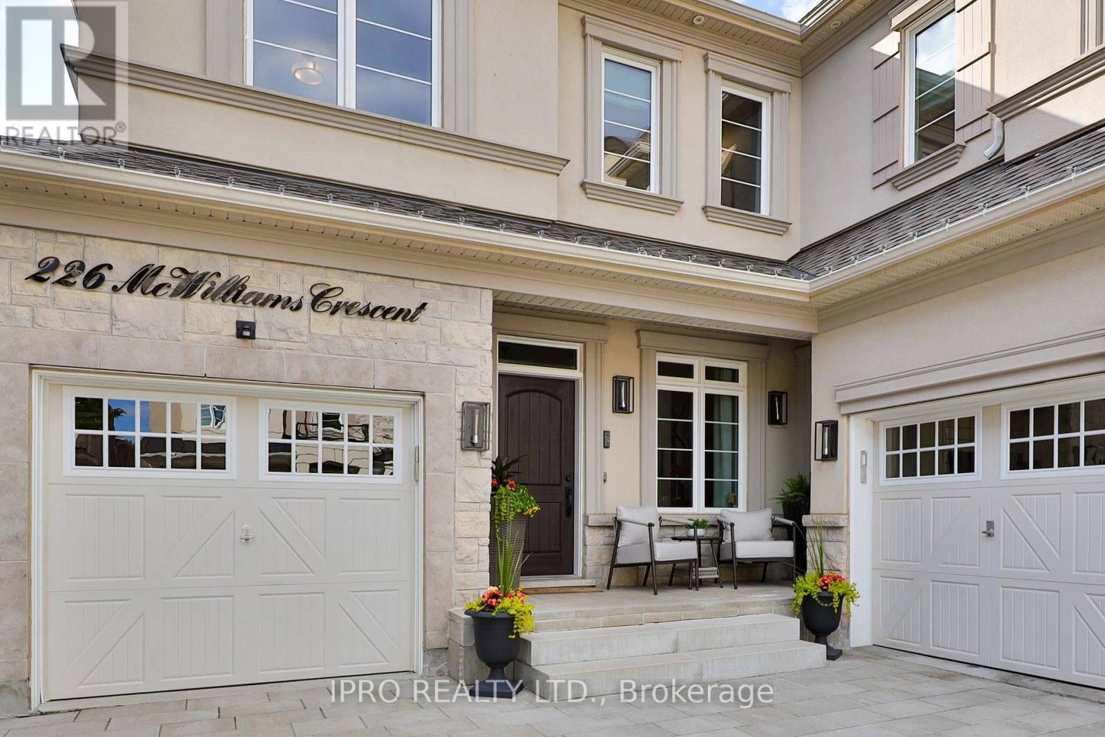 Property at 226 MCWILLIAMS CRESCENT image 4