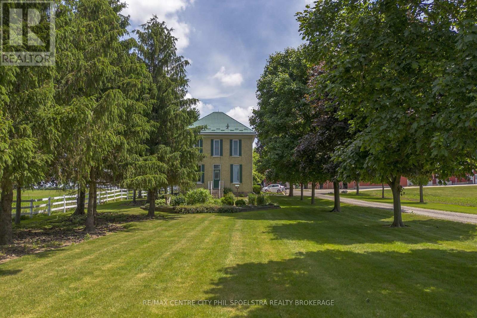 34212 Denfield Road, Lucan Biddulph, Ontario  N0M 2J0 - Photo 30 - X12258306