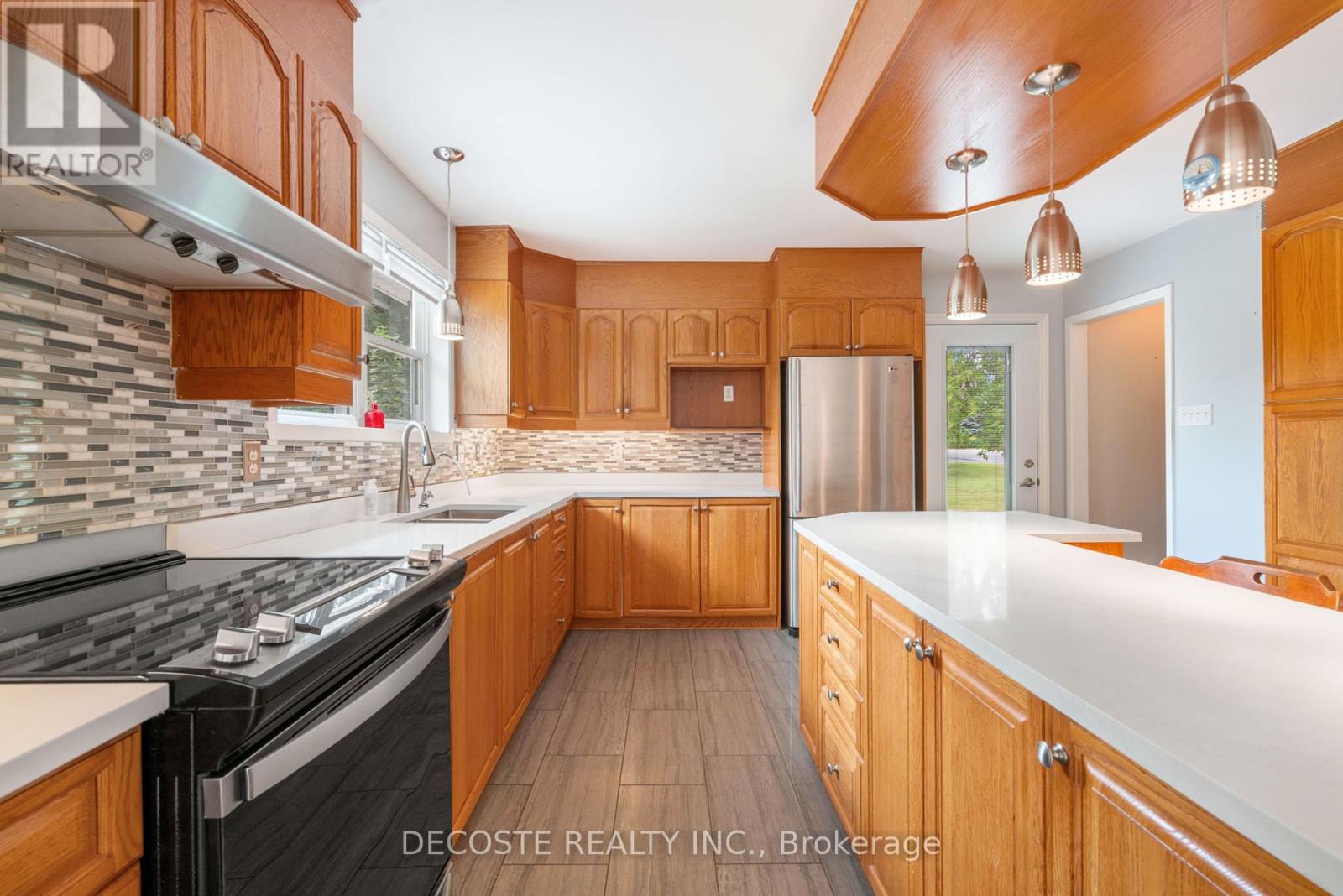 21890 County 10 Road, North Glengarry, Ontario  K0B 1H0 - Photo 13 - X12258317