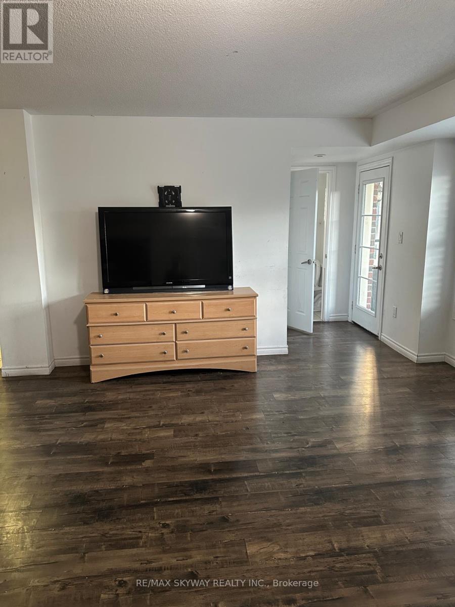 Property at 179 - 200 VETERANS DRIVE image 4