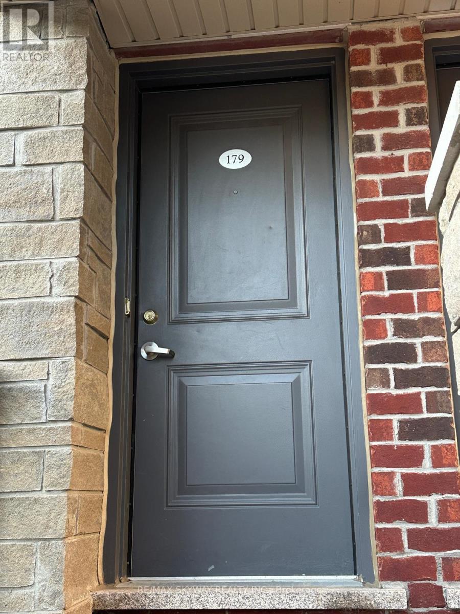 Property at 179 - 200 VETERANS DRIVE image 2
