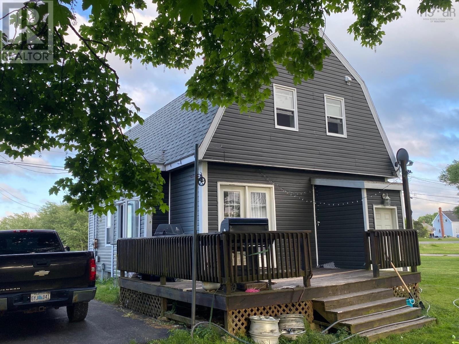 53 Ocean Ave, Dominion, Nova Scotia  B1G 1R4 - Photo 16 - 202515388