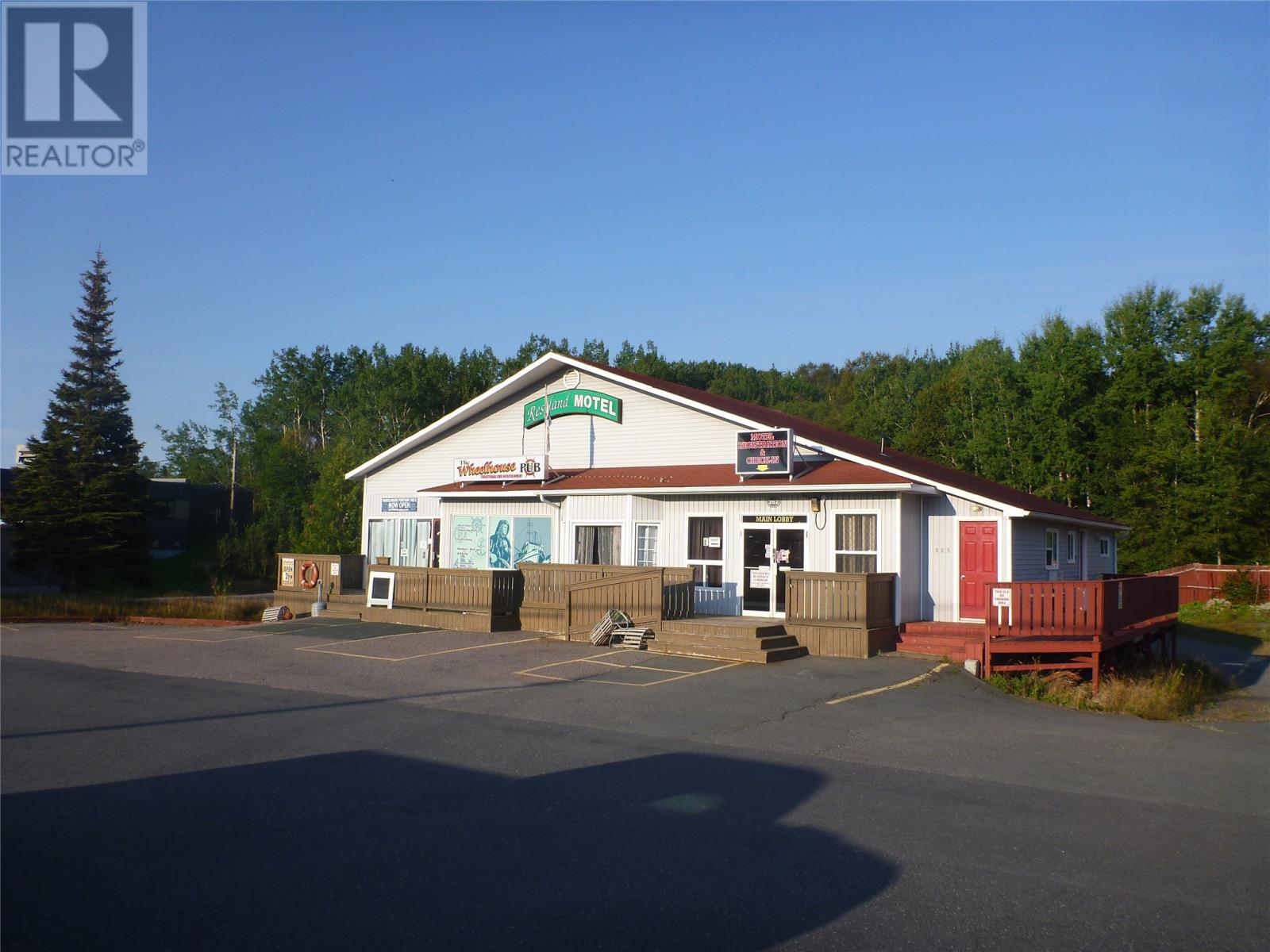 262 Memorial Drive, Clarenville, Newfoundland & Labrador  A5A 1N9 - Photo 2 - 1287283