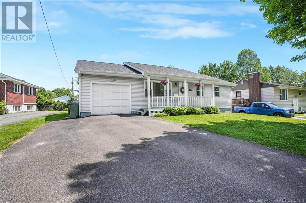 Property at 114 Moss Avenue image 2
