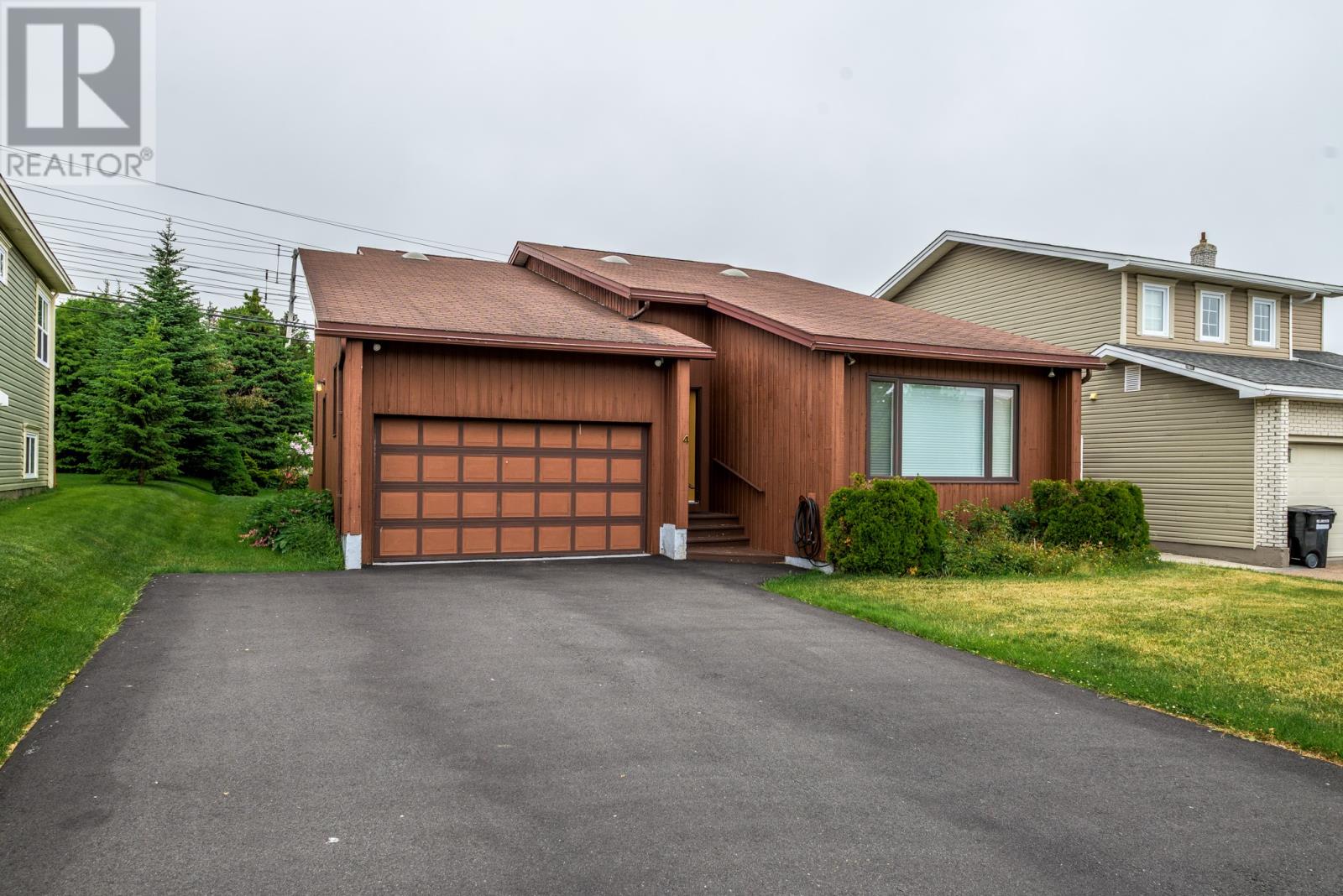 Property at 4 Paddy Dobbin Drive image 1
