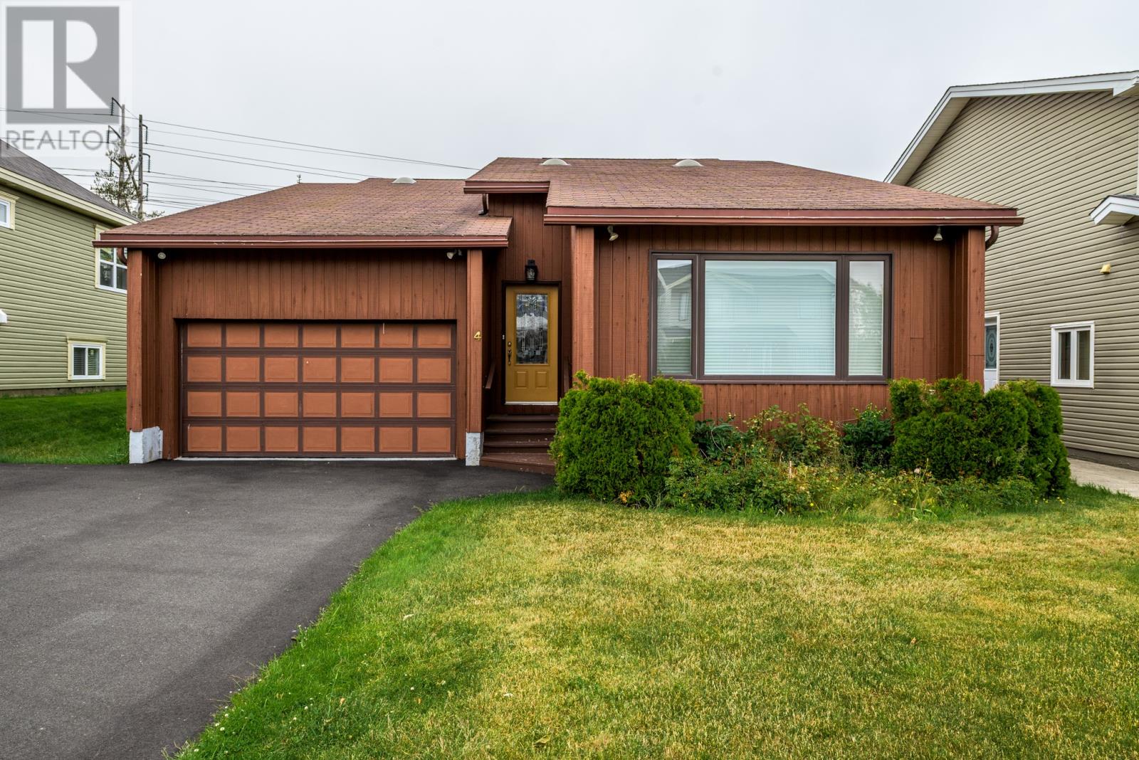 Property at 4 Paddy Dobbin Drive image 3