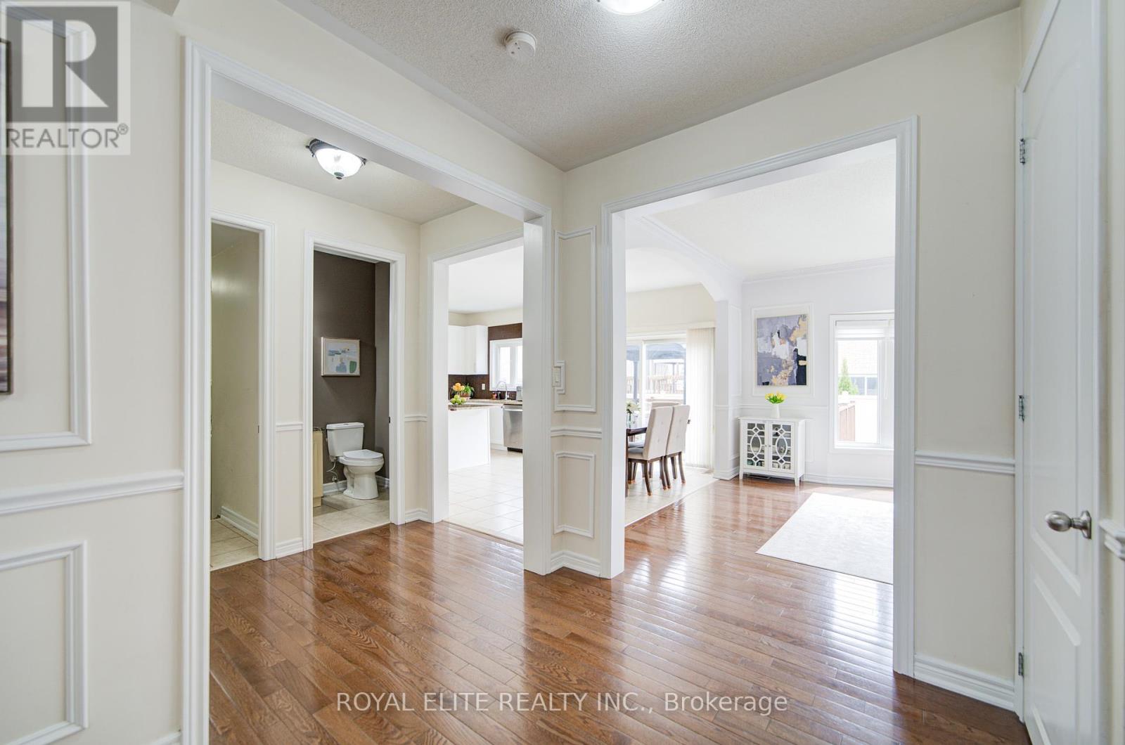 11 Amstel Avenue, Richmond Hill, Ontario  L4E 0P7 - Photo 11 - N12258283