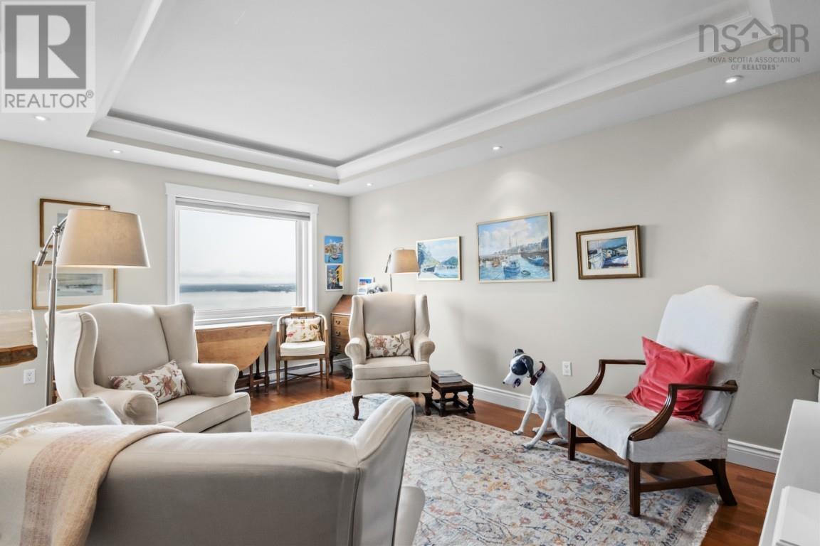 Property at 1219 45 Vimy Avenue image 3