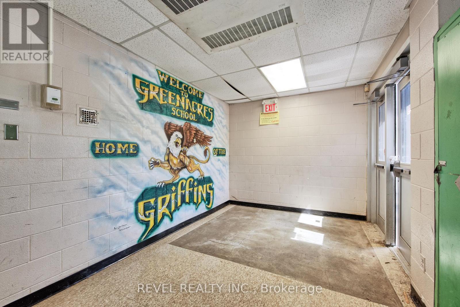 45 Randall Avenue, Hamilton, Ontario  L8G 2K8 - Photo 10 - X12258329