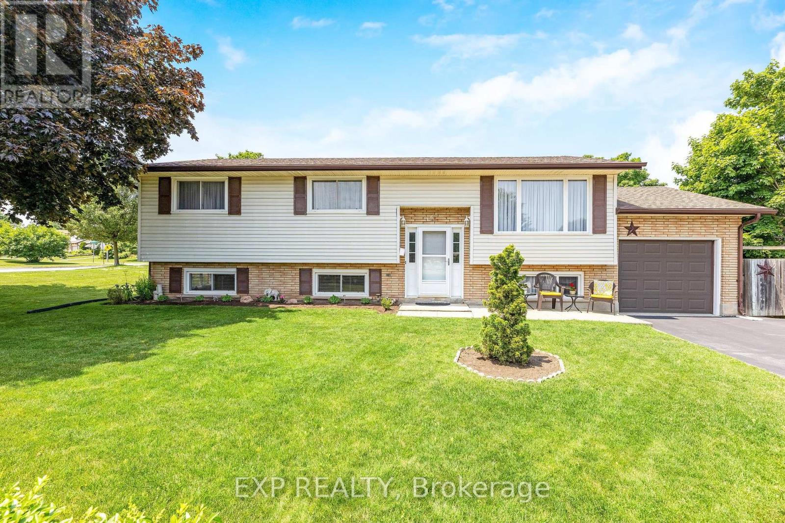Property at 165 JOHANNA DRIVE image 2