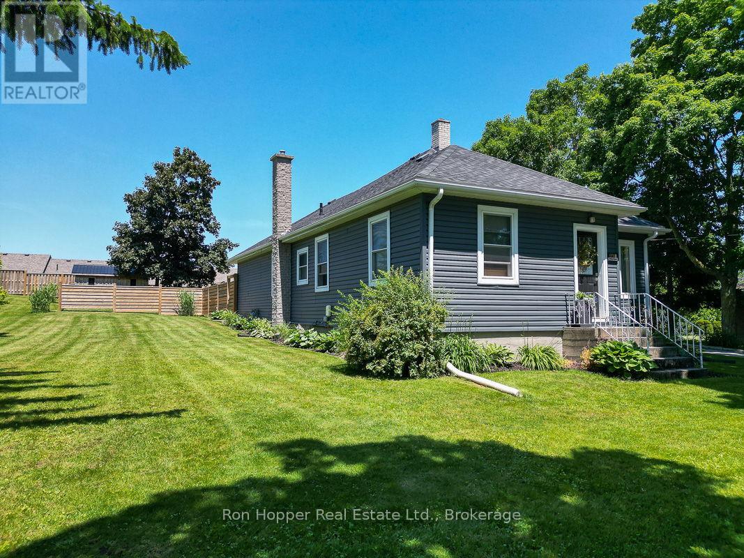 Property at 48 BROOK STREET W image 3