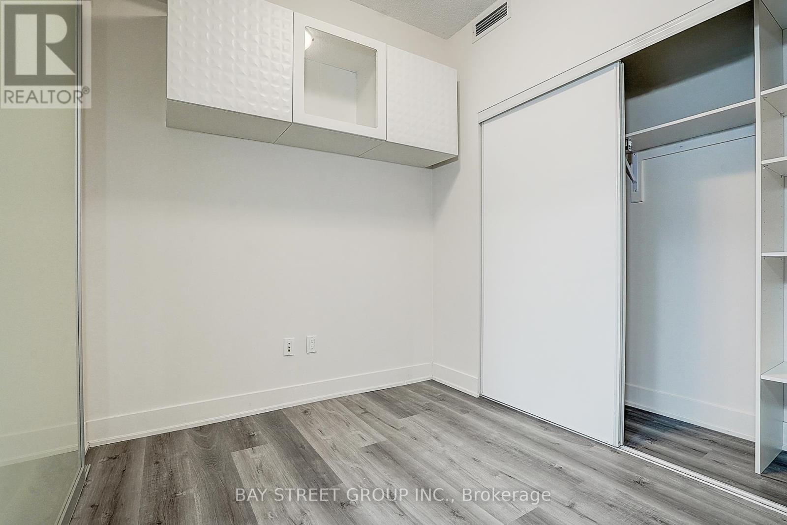 402 - 88 Sheppard Avenue E, Toronto, Ontario  M2N 0G9 - Photo 13 - C12258342