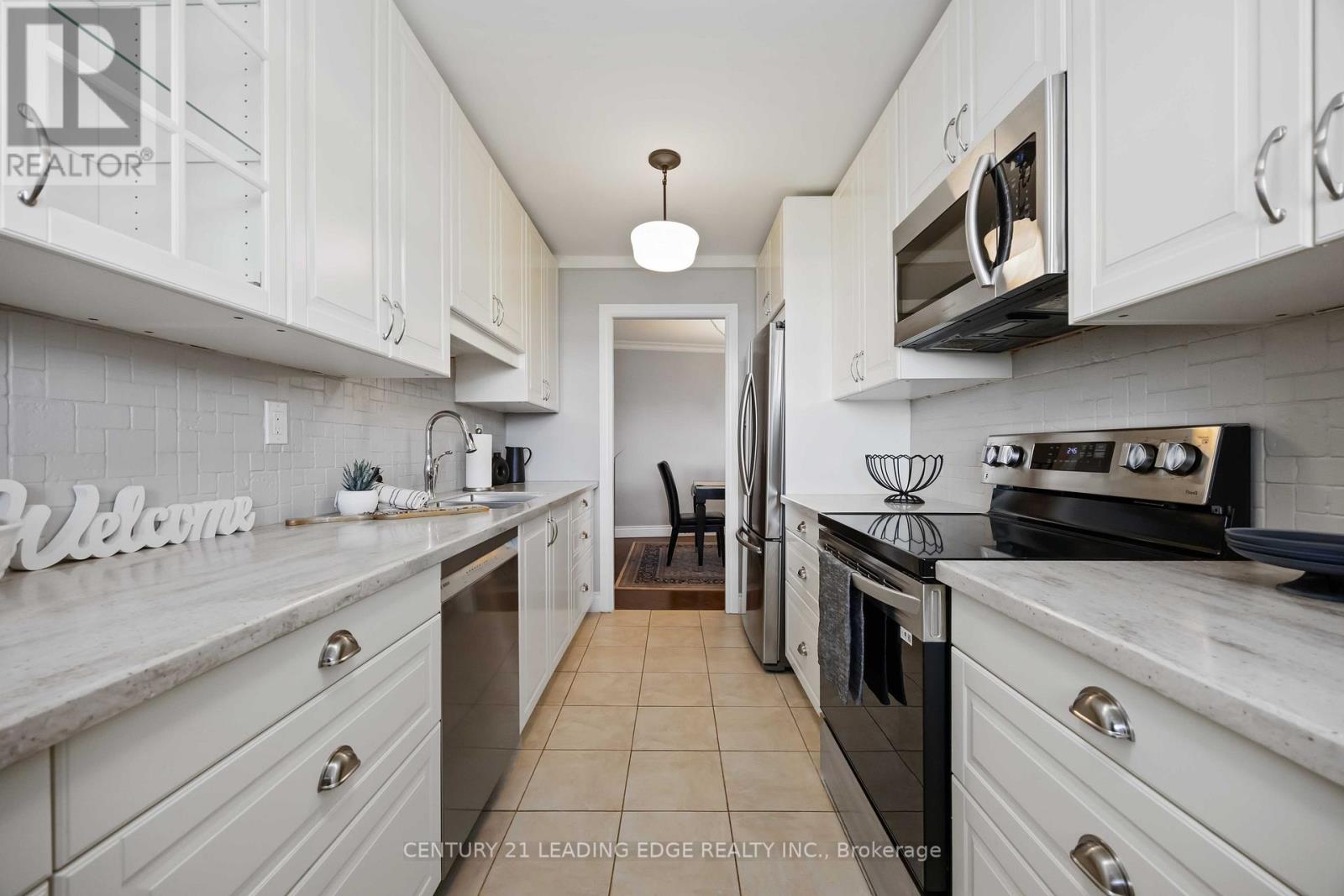 811 - 7811 Yonge Street, Markham (Thornhill), Ontario  L3T 4S3 - Photo 13 - N12258367