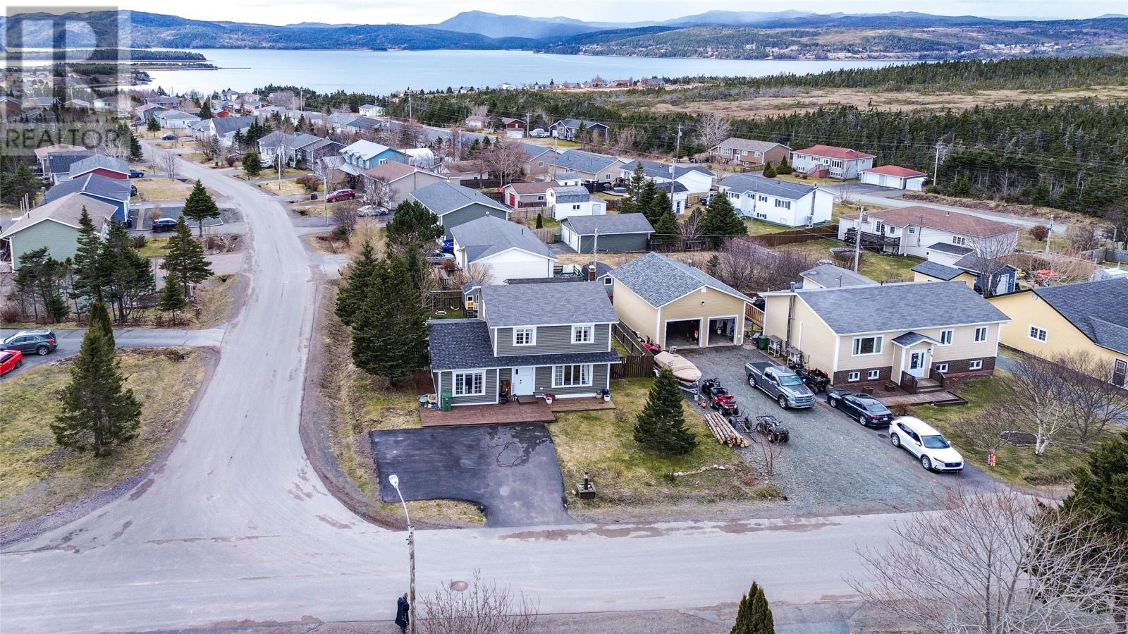 Property at 43 Greenhill Crescent image 2