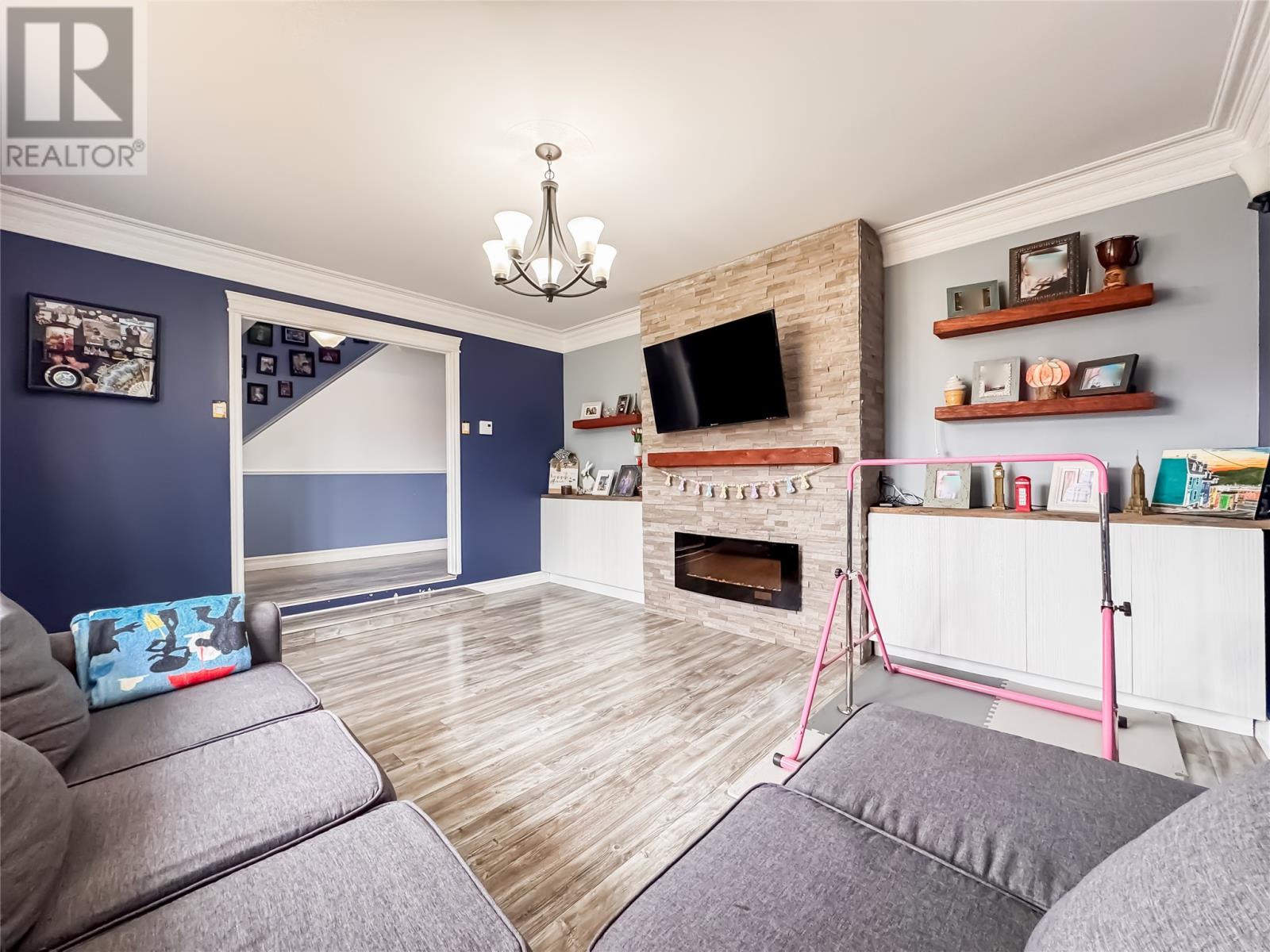 Property at 43 Greenhill Crescent image 5