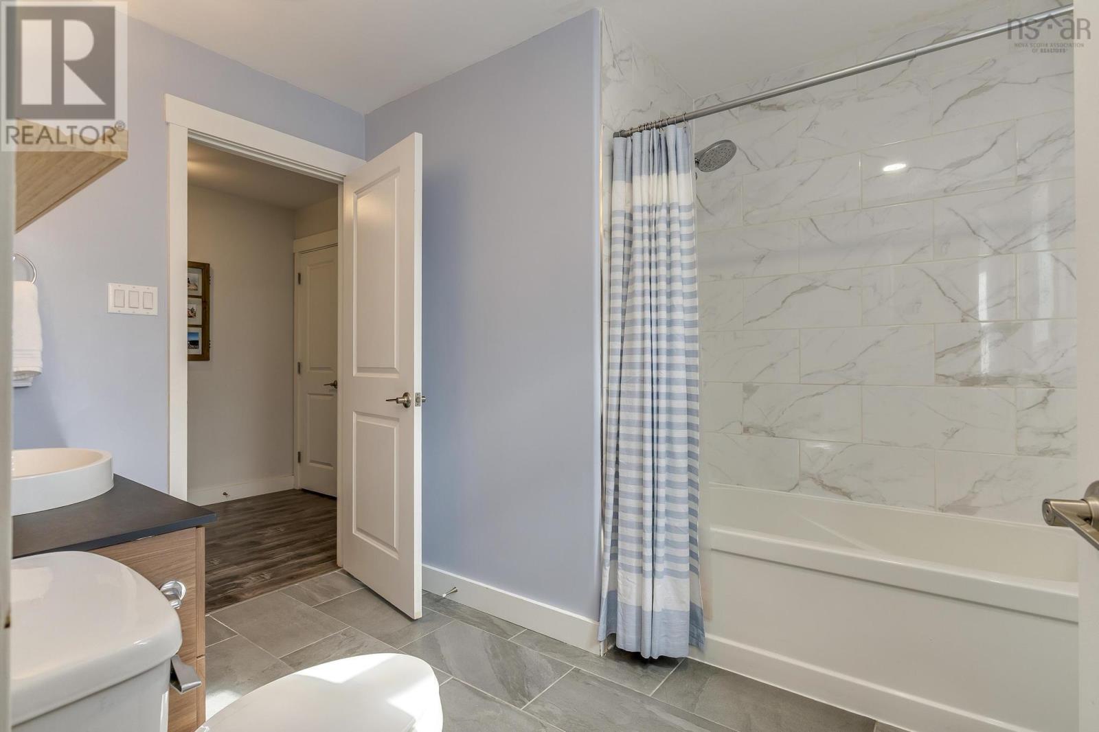 400 Crown Drive, Halifax, Nova Scotia  B3N 1L1 - Photo 25 - 202508719