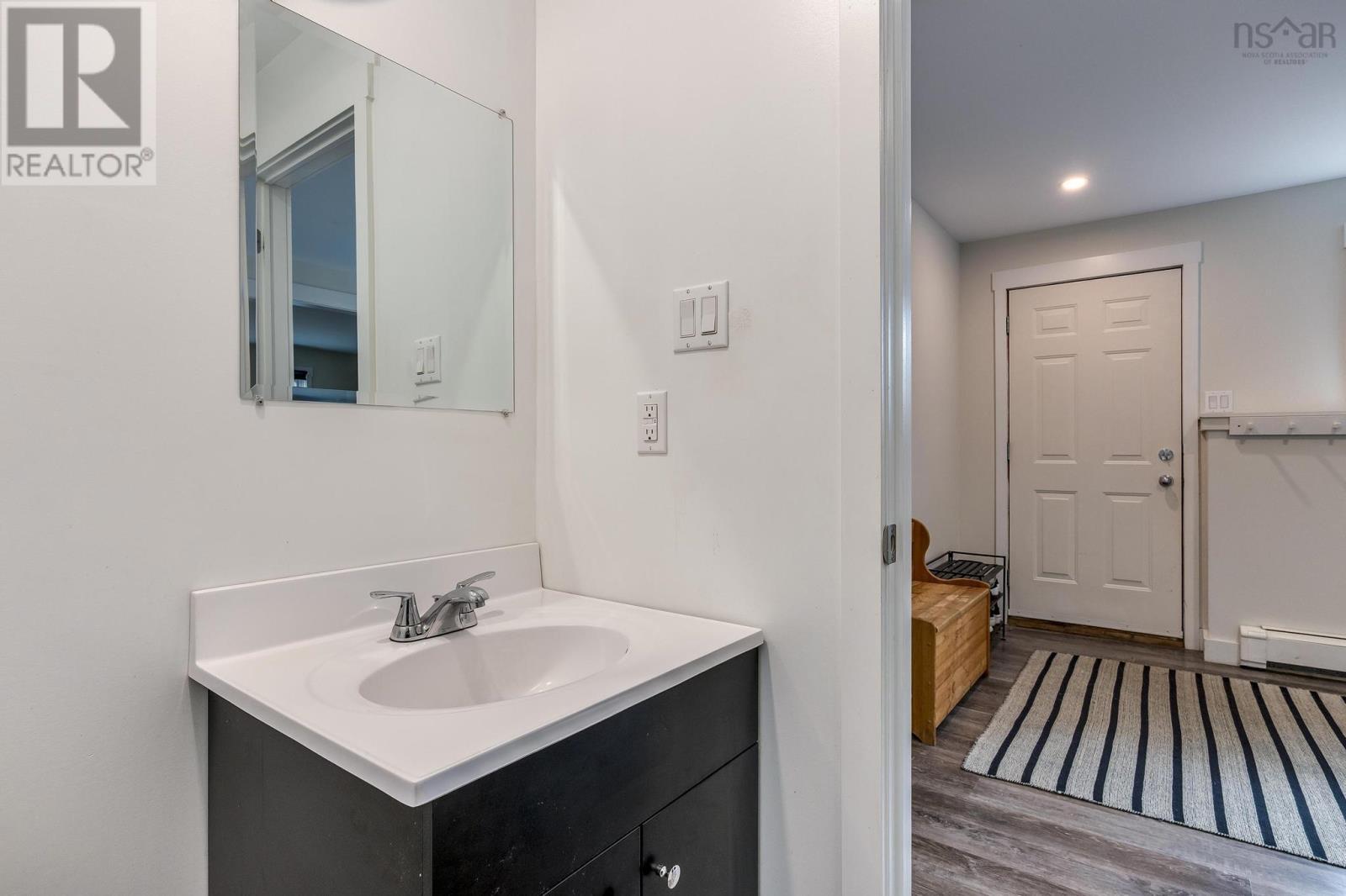 400 Crown Drive, Halifax, Nova Scotia  B3N 1L1 - Photo 37 - 202508719