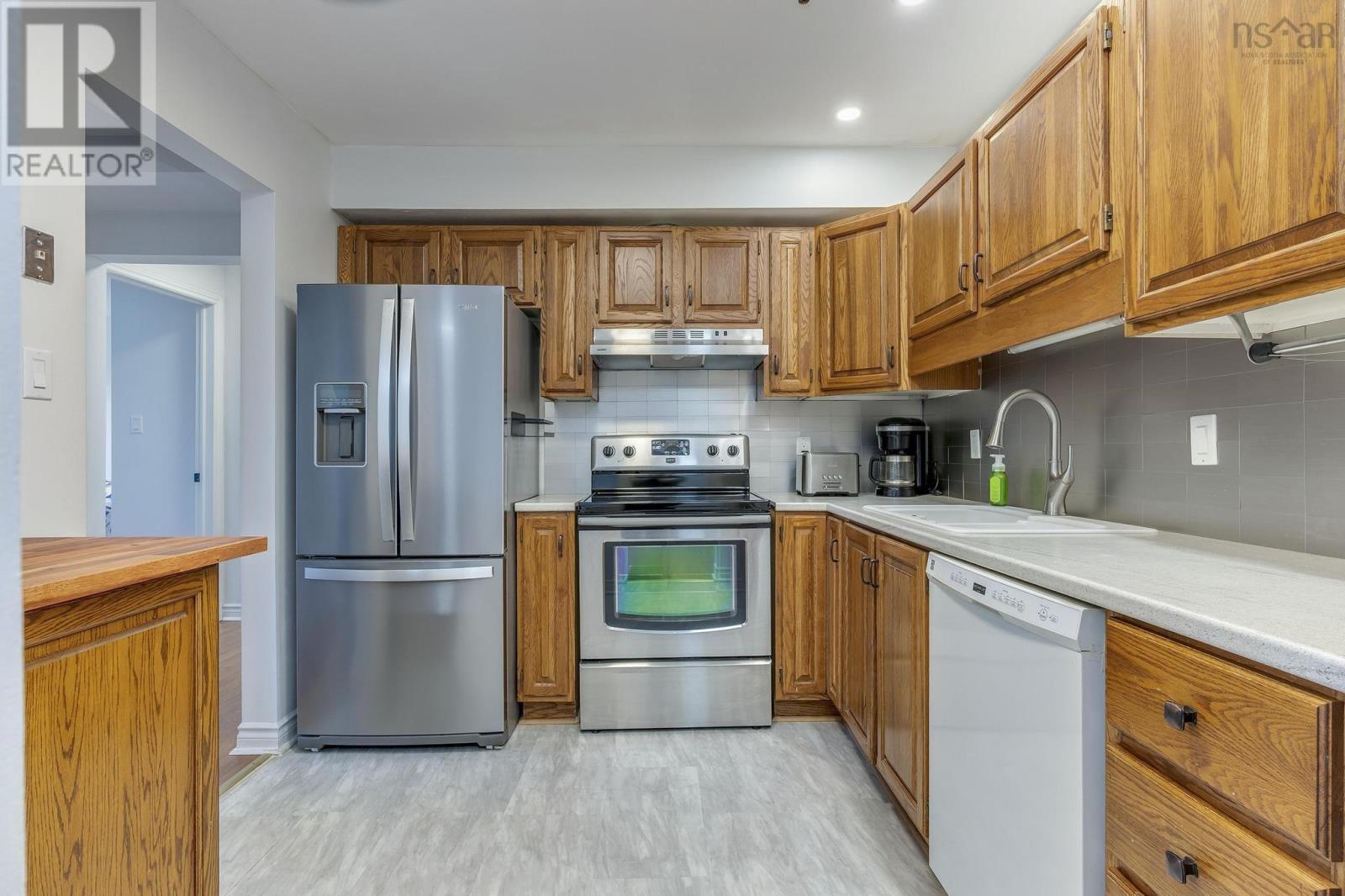 Property at 306 64 Cumberland Drive image 1