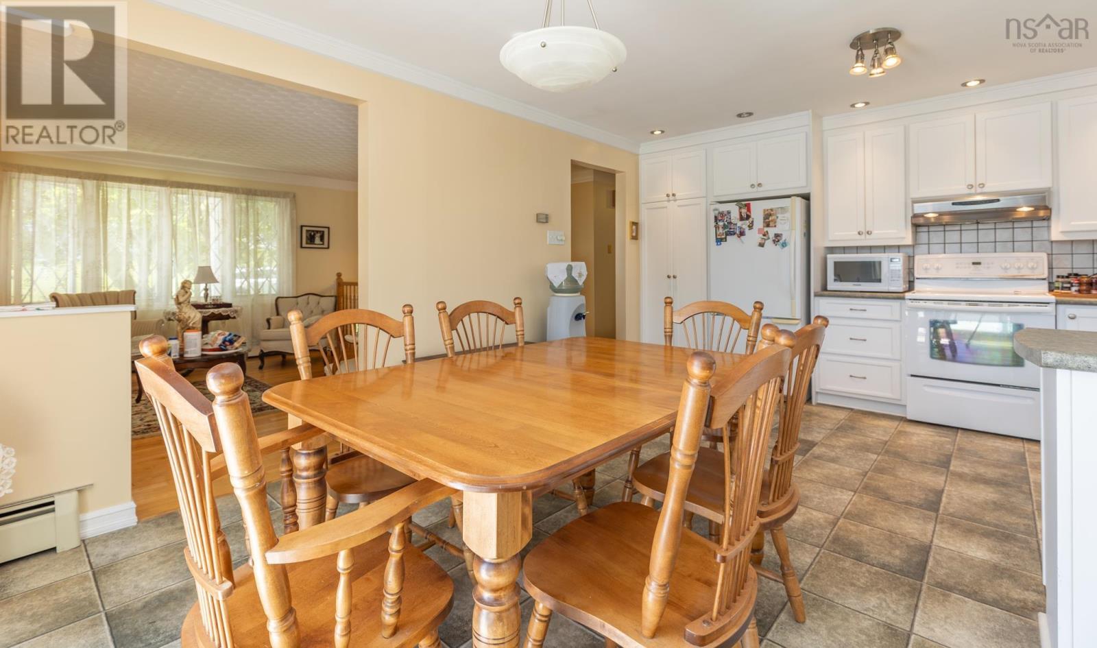 4 Harbourview Drive, Yarmouth, Nova Scotia  B5A 4C3 - Photo 16 - 202516380