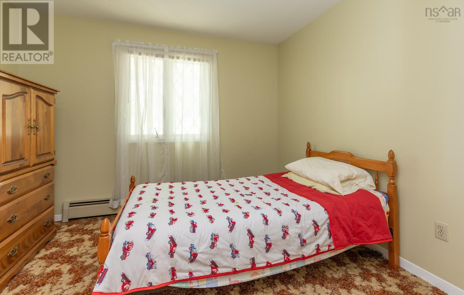 4 Harbourview Drive, Yarmouth, Nova Scotia  B5A 4C3 - Photo 20 - 202516380