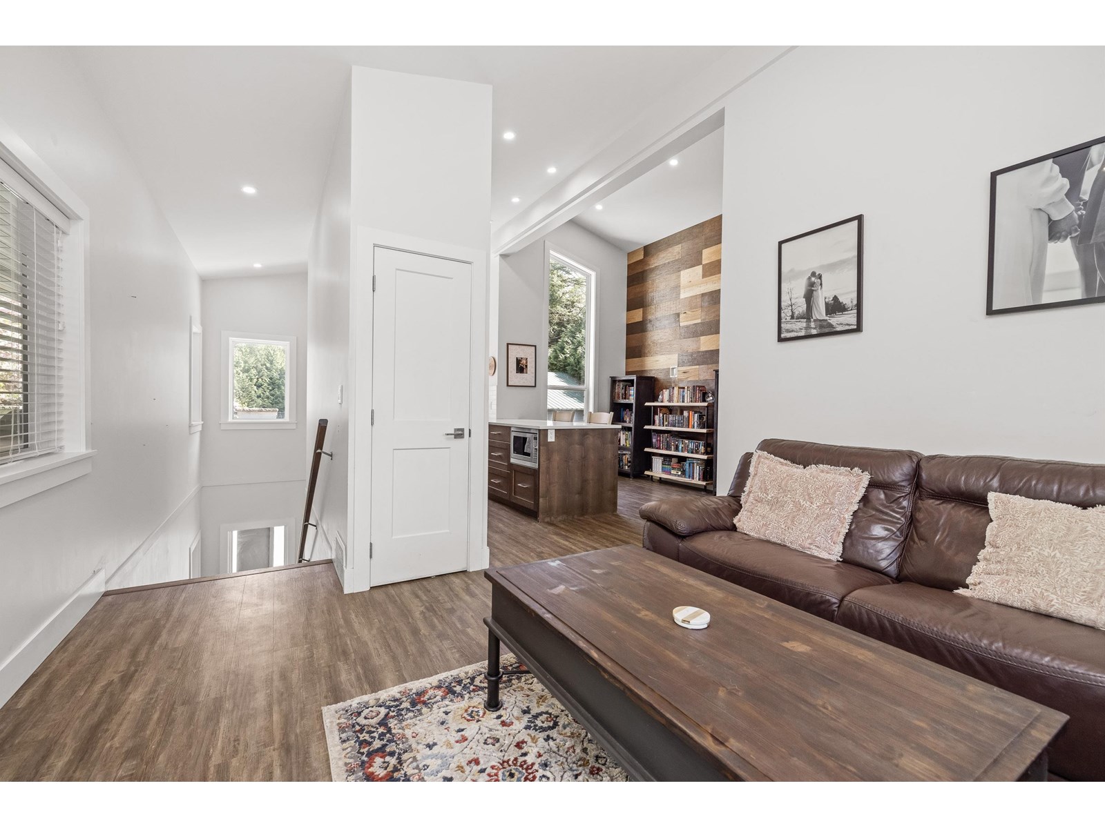Property at 32560 DOWNES ROAD image 3