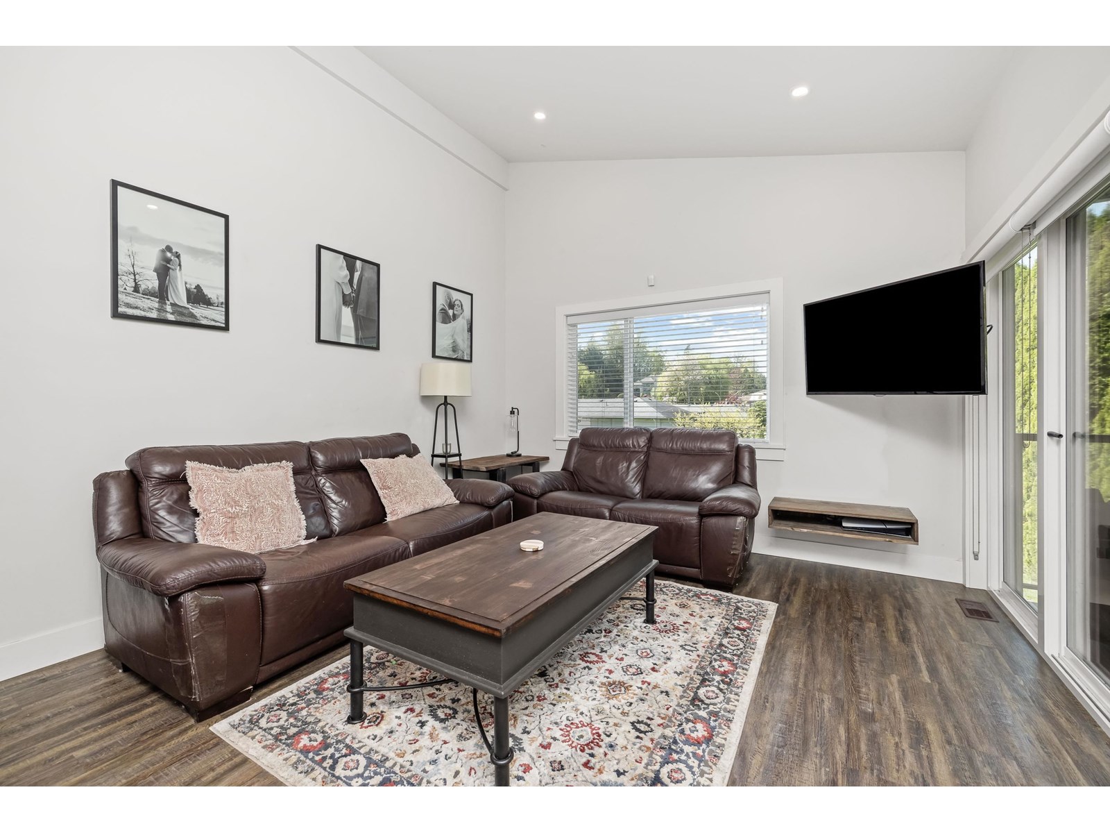 Property at 32560 DOWNES ROAD image 2
