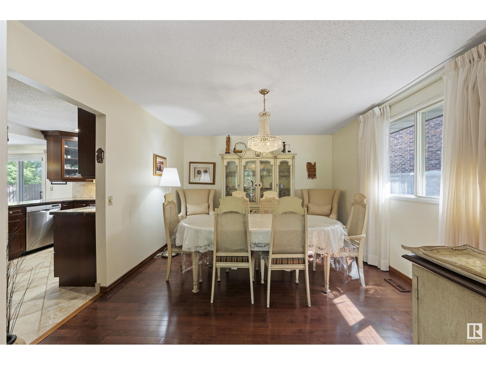 Property at 2811 125 ST NW image 5