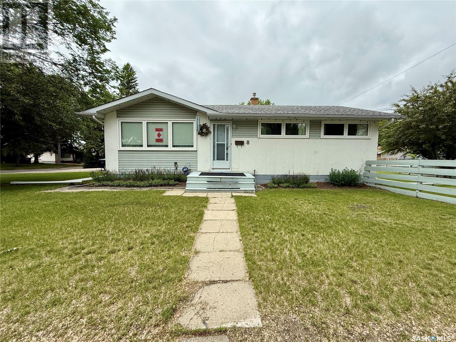 8 Doerr PLACE, regina, Saskatchewan