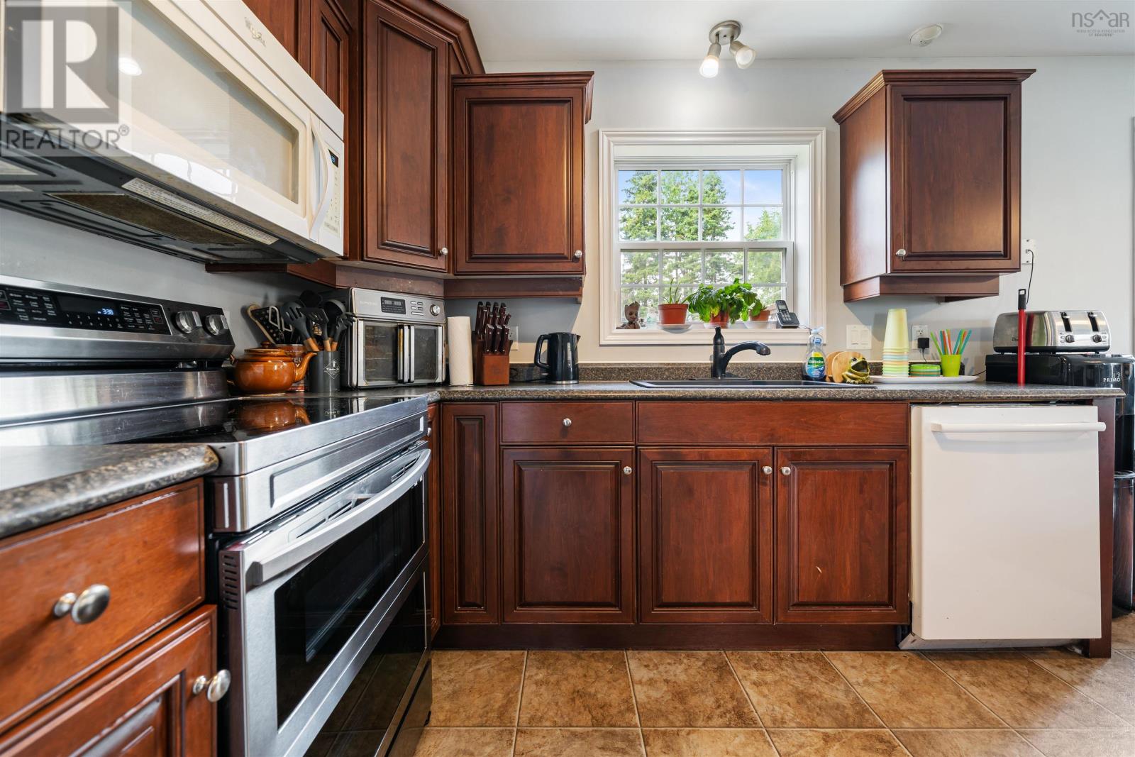 25 Parkview Drive, New Glasgow, Nova Scotia  B2H 0E6 - Photo 9 - 202516389