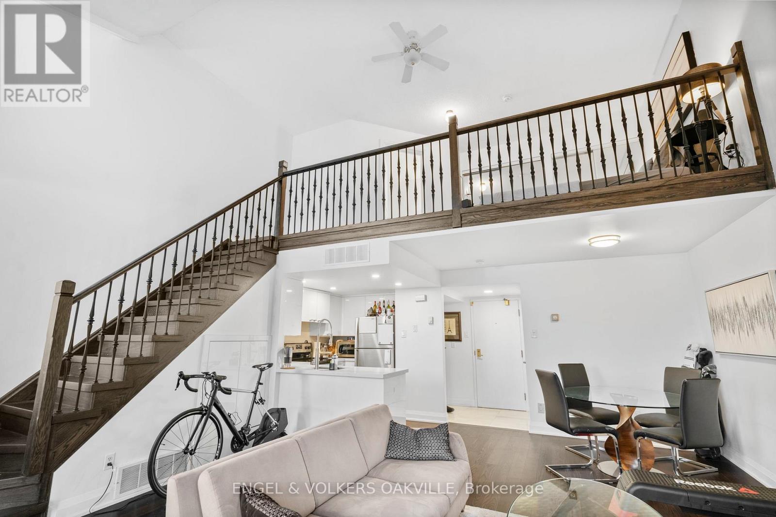 416 - 100 Bronte Road, Oakville, Ontario  L6L 6L5 - Photo 14 - W12258394