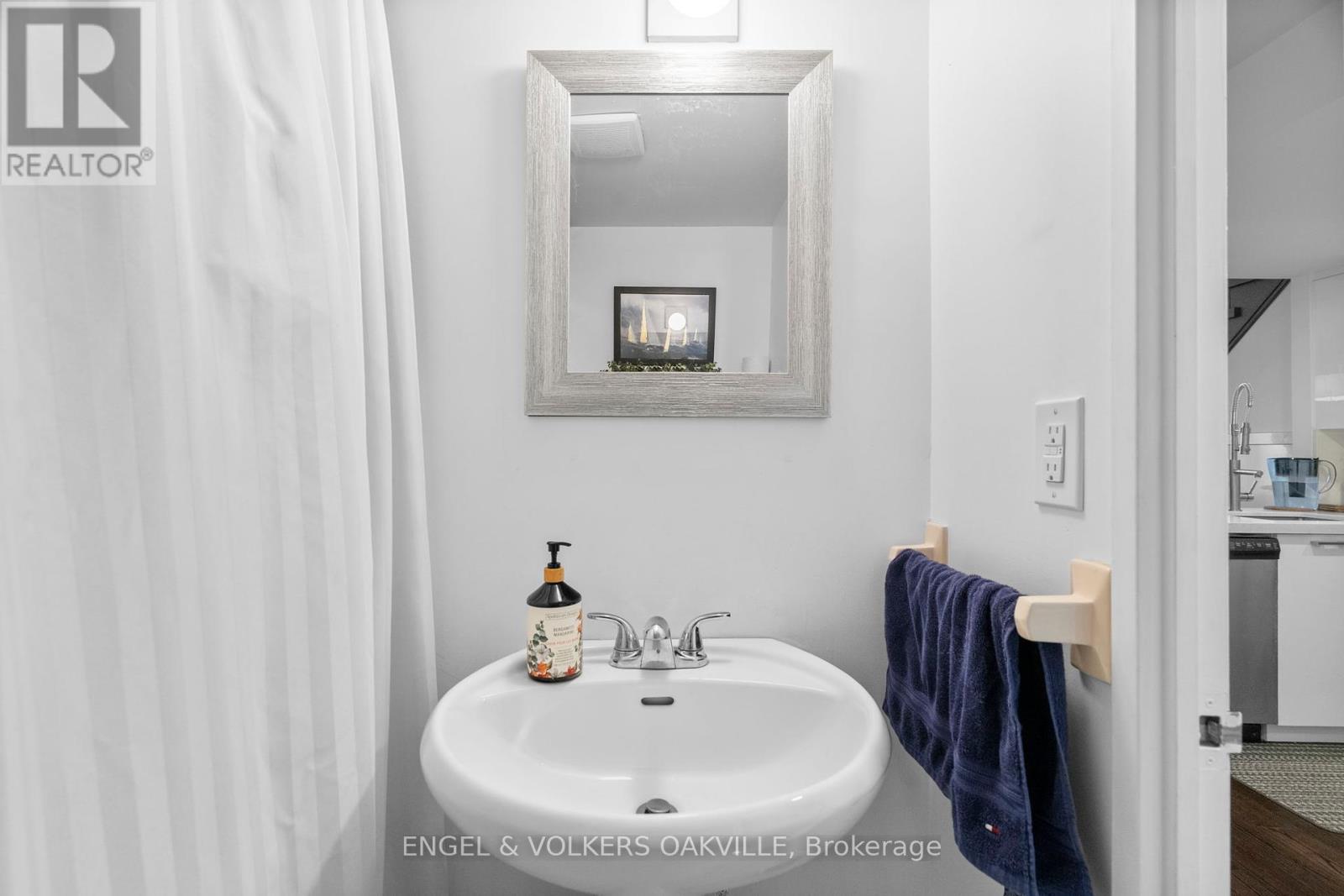 416 - 100 Bronte Road, Oakville, Ontario  L6L 6L5 - Photo 22 - W12258394