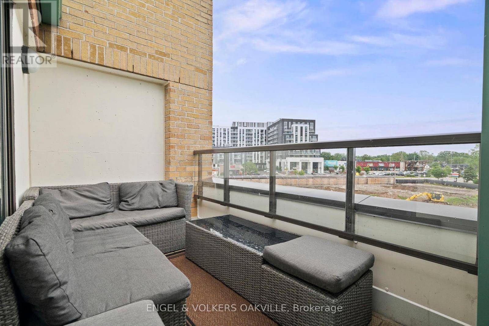 416 - 100 Bronte Road, Oakville, Ontario  L6L 6L5 - Photo 23 - W12258394