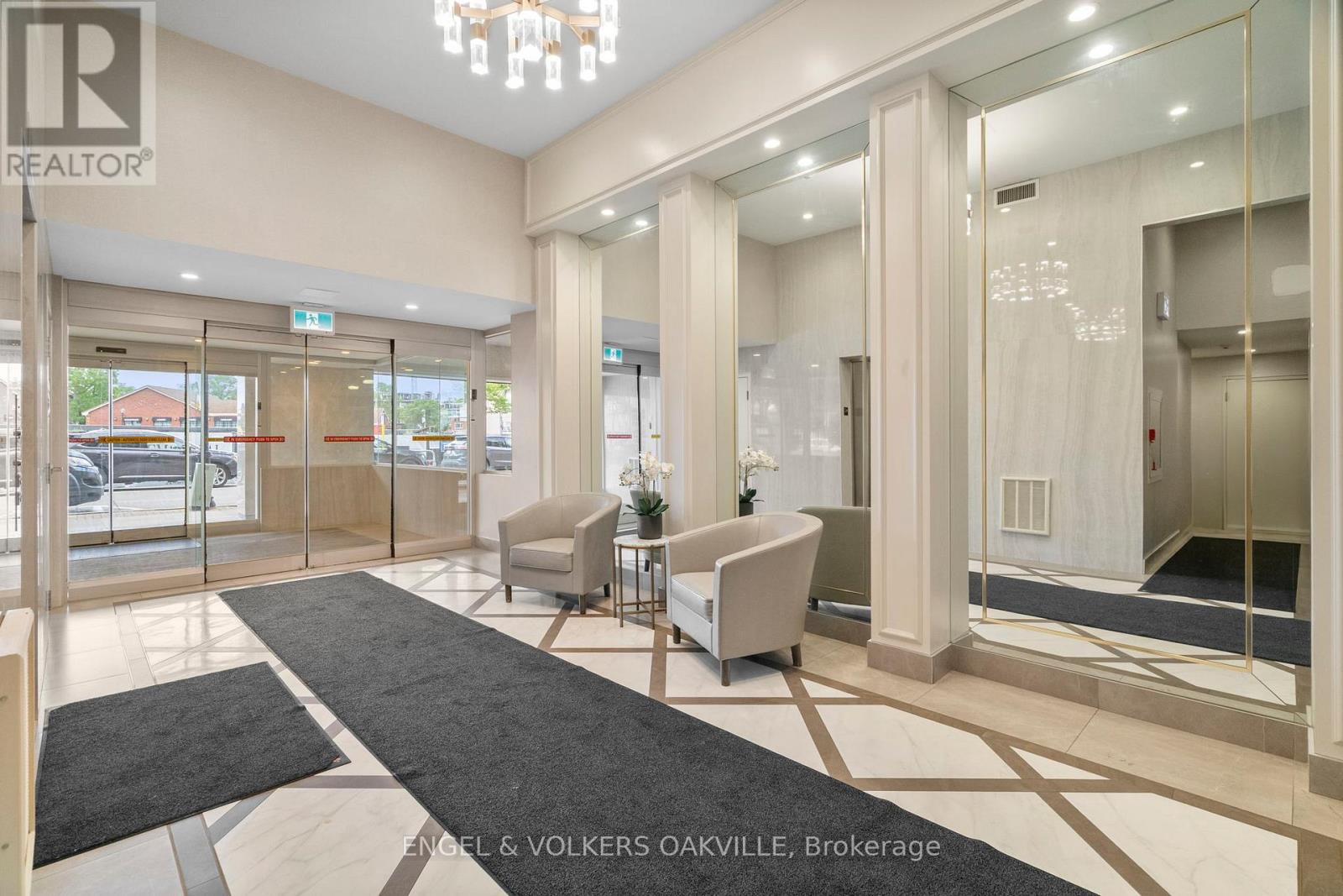 416 - 100 Bronte Road, Oakville, Ontario  L6L 6L5 - Photo 28 - W12258394