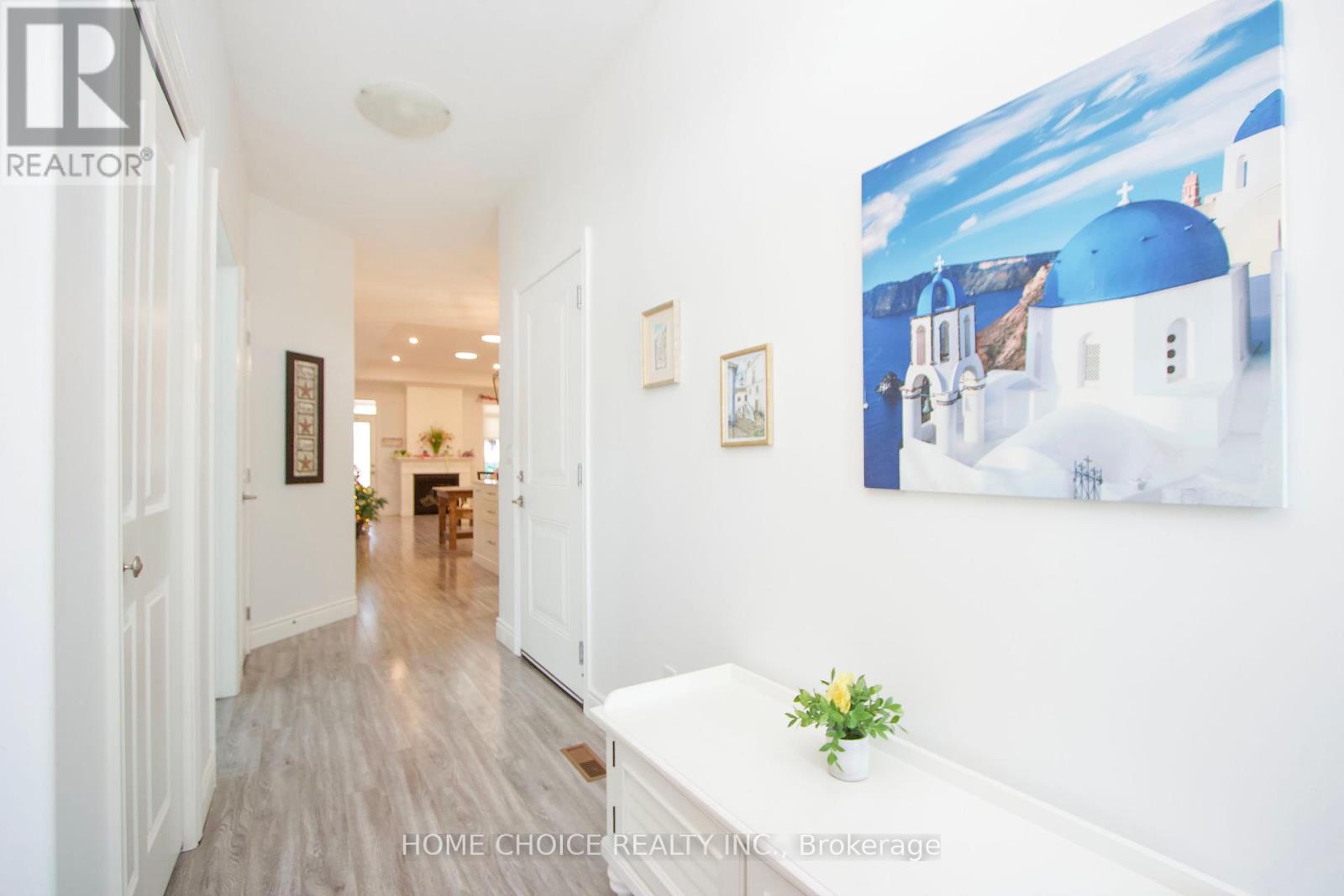 Property at 67 ROYAL GALA DRIVE image 4