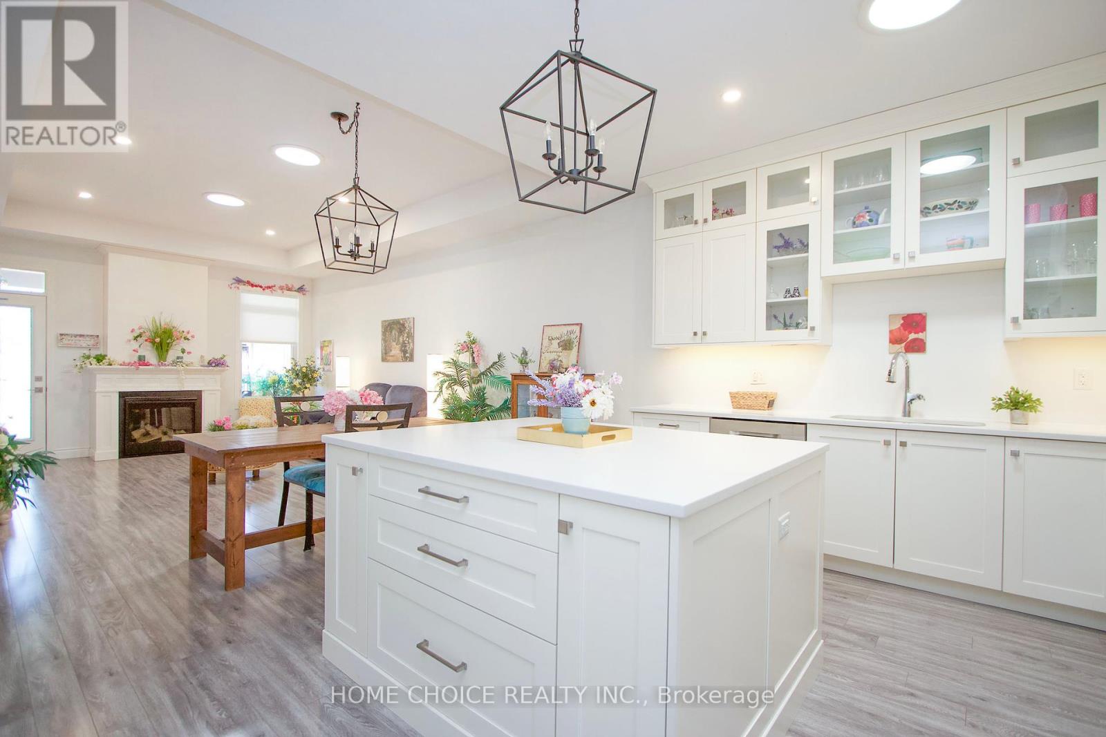 Property at 67 ROYAL GALA DRIVE image 5