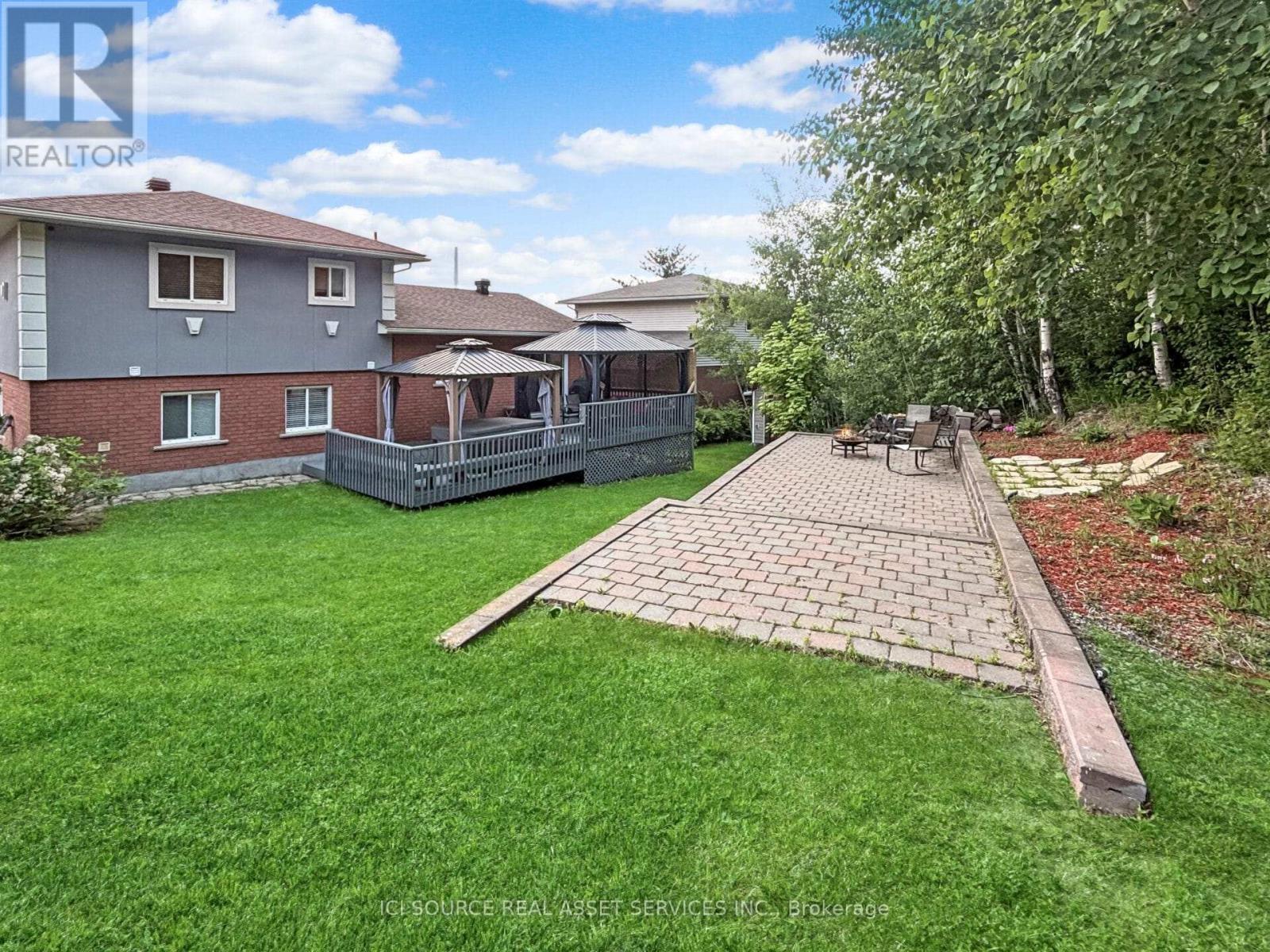 Property at 212 GOLD STREET image 3
