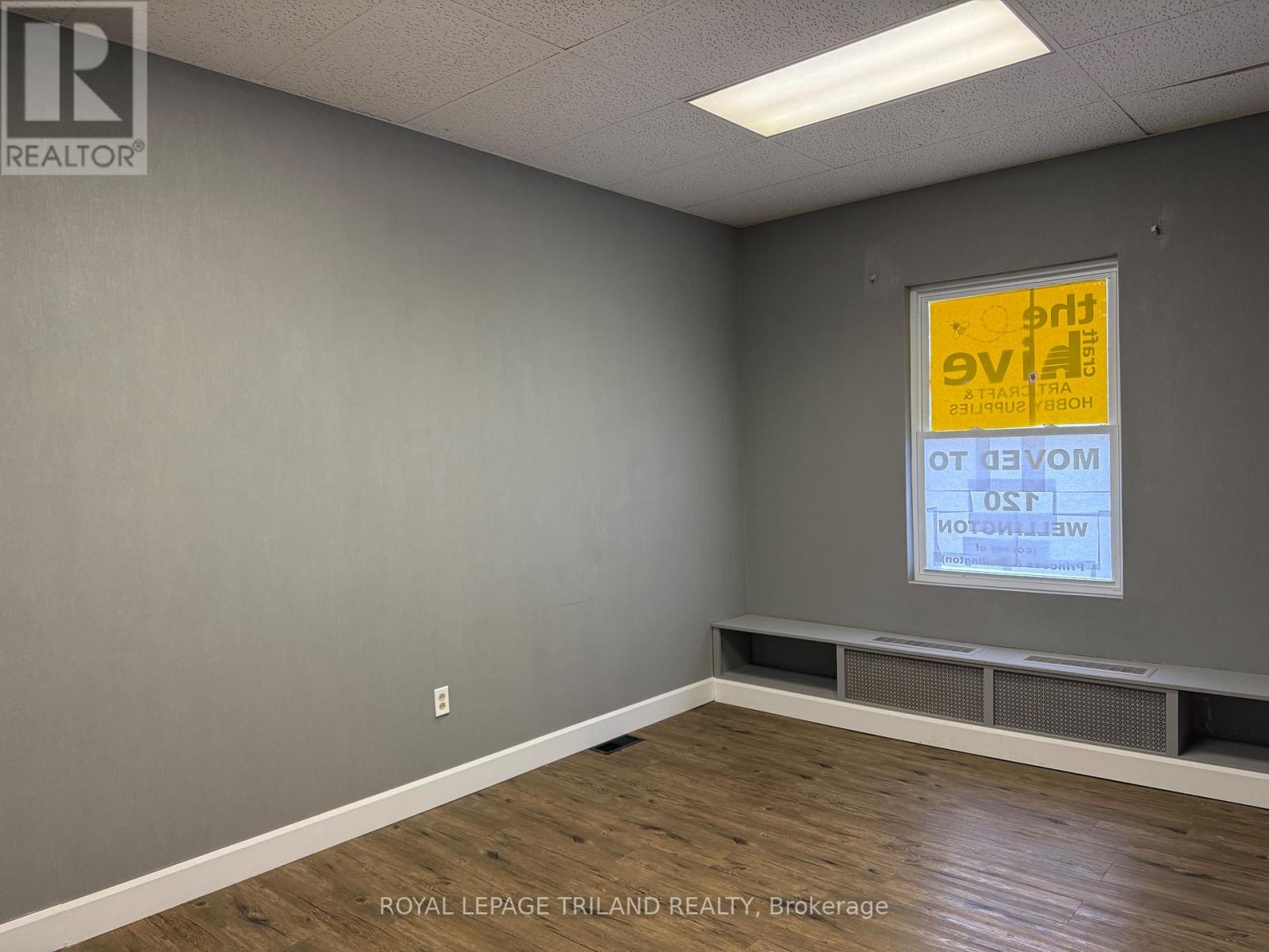 Main Floor - 656 Talbot Street, St. Thomas, Ontario  N5P 1C8 - Photo 15 - X12258441