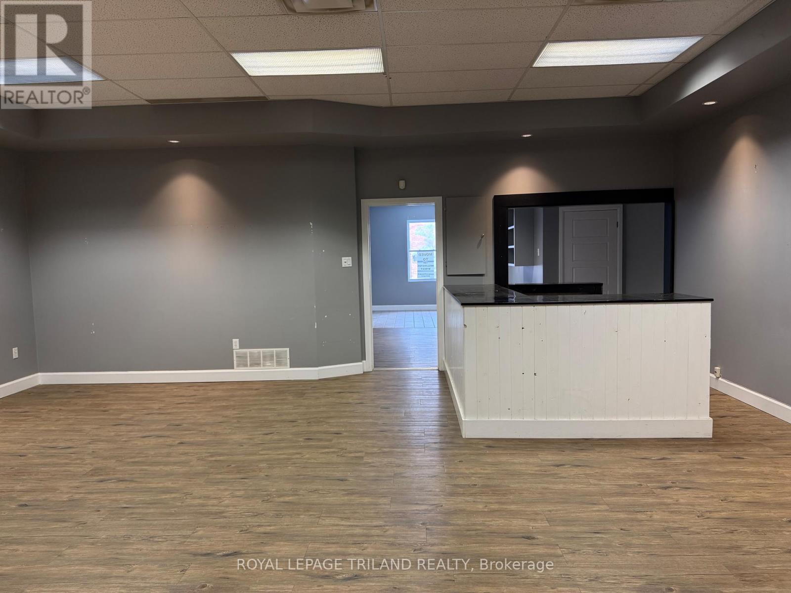 Main Floor - 656 Talbot Street, St. Thomas, Ontario  N5P 1C8 - Photo 23 - X12258441