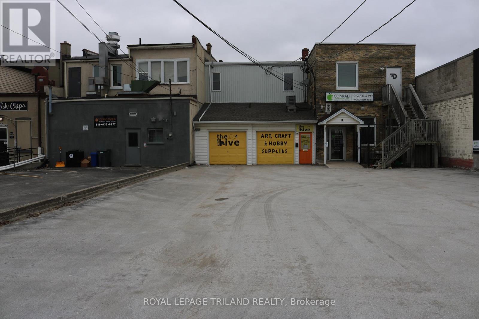 Main Floor - 656 Talbot Street, St. Thomas, Ontario  N5P 1C8 - Photo 45 - X12258441