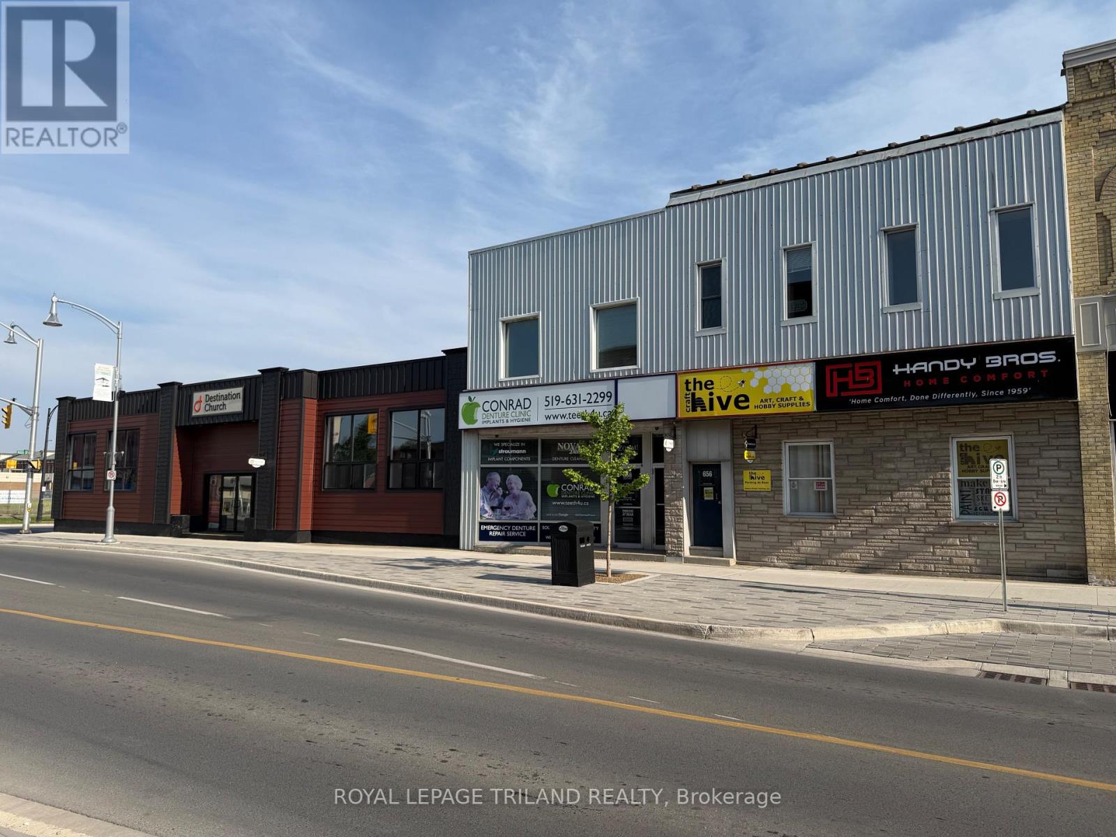 Main Floor - 656 Talbot Street, St. Thomas, Ontario  N5P 1C8 - Photo 6 - X12258441