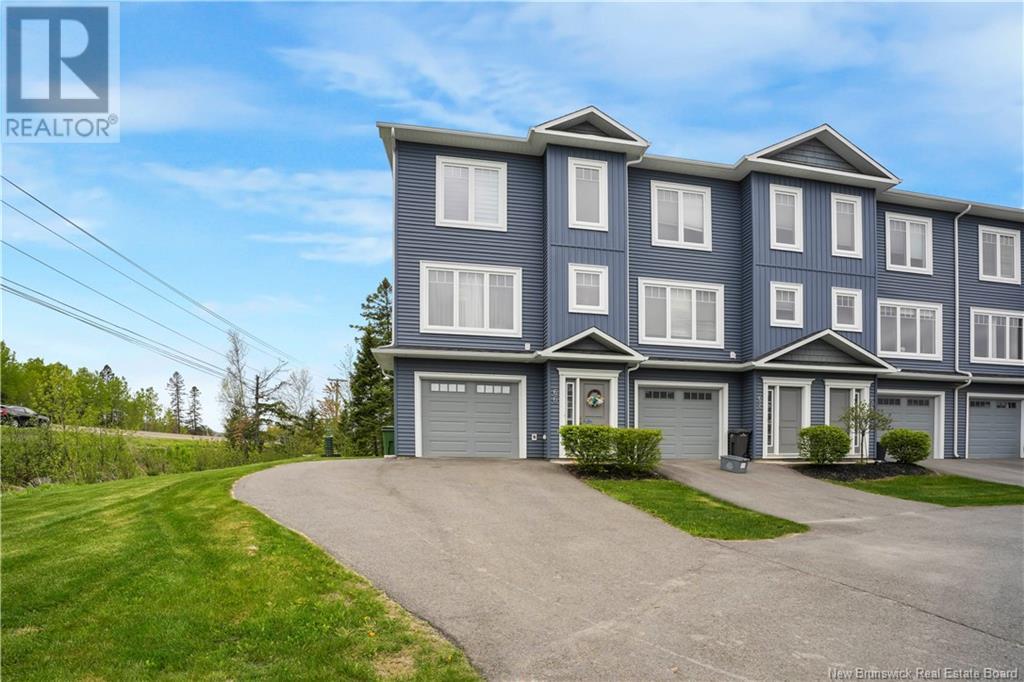 Property at 66 Mia Circle image 3