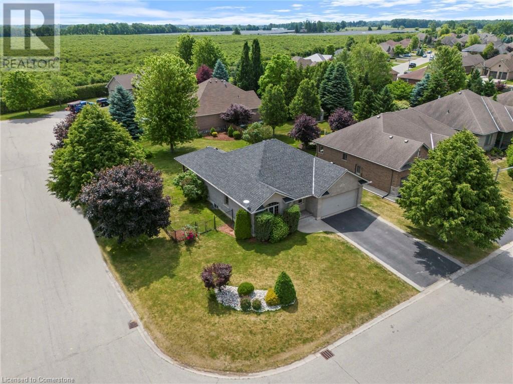 Property at 332 DUNCOMBE Road image 2