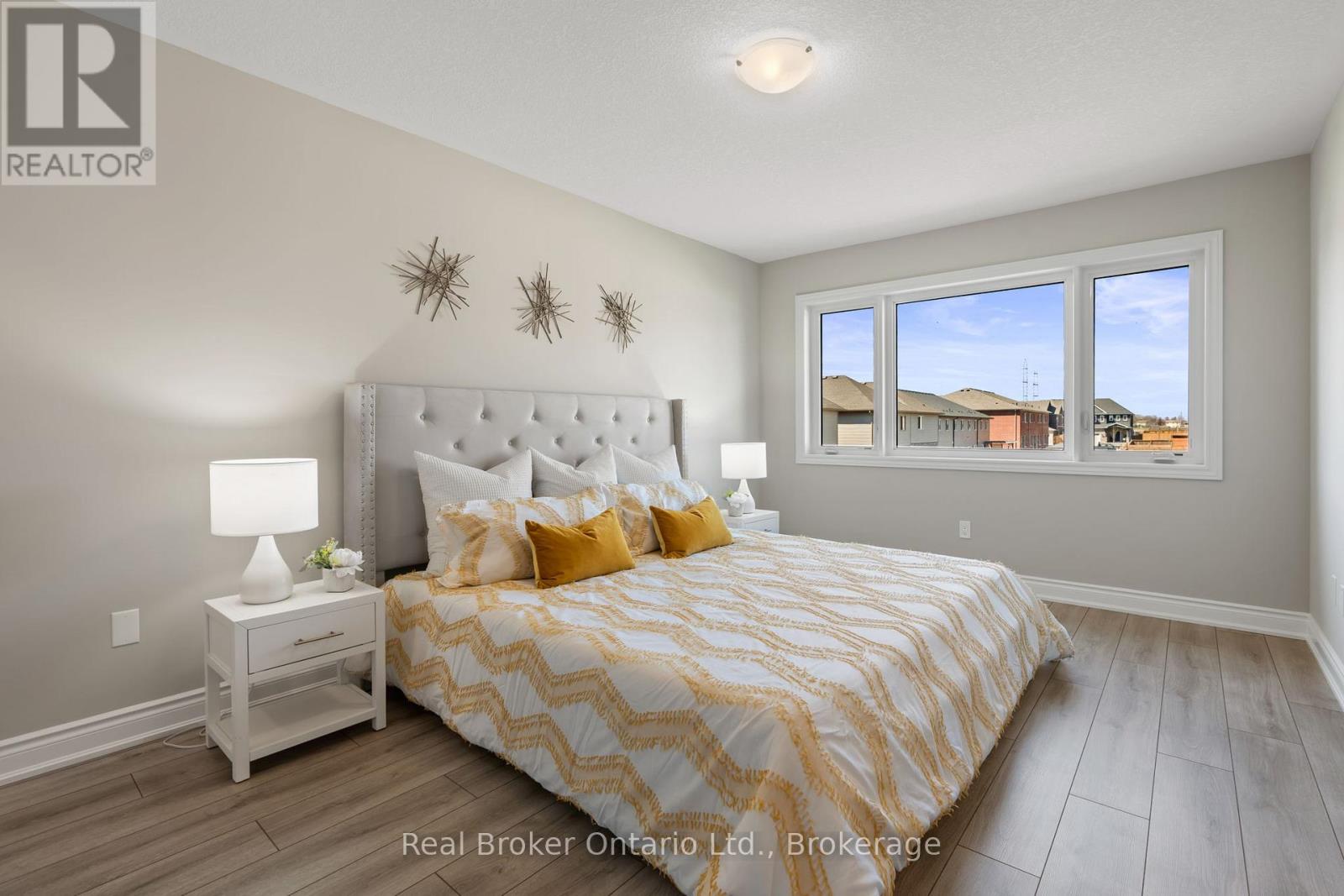 15 Venture Way, Thorold, Ontario  L2V 0G9 - Photo 40 - X12258486