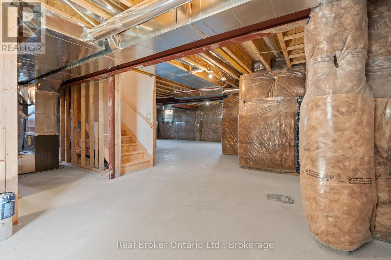 15 Venture Way, Thorold, Ontario  L2V 0G9 - Photo 44 - X12258486