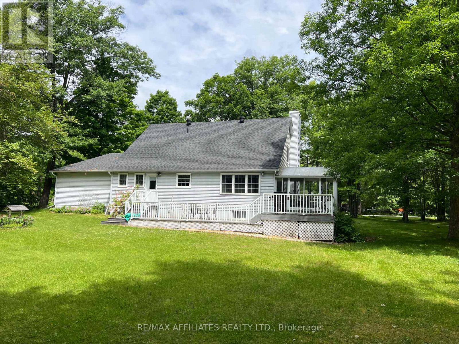 249 Bracken Avenue, Drummond/north Elmsley, Ontario  K7A 4S4 - Photo 3 - X12258491